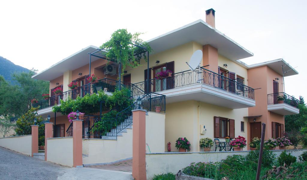 Ferienwohnung Nefeli Levídhion Exterior foto