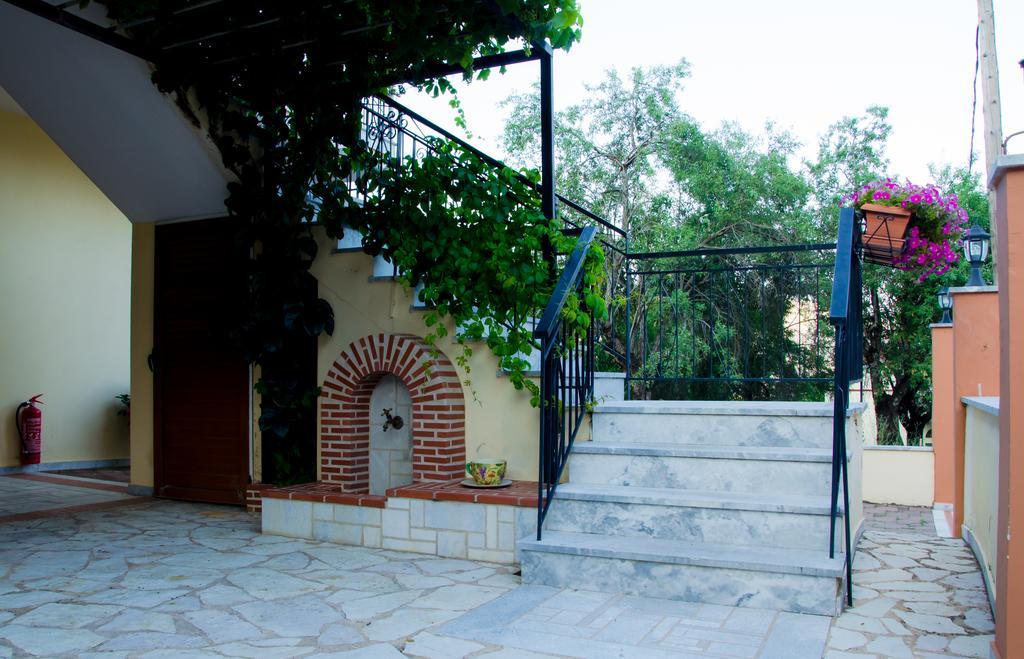 Ferienwohnung Nefeli Levídhion Exterior foto