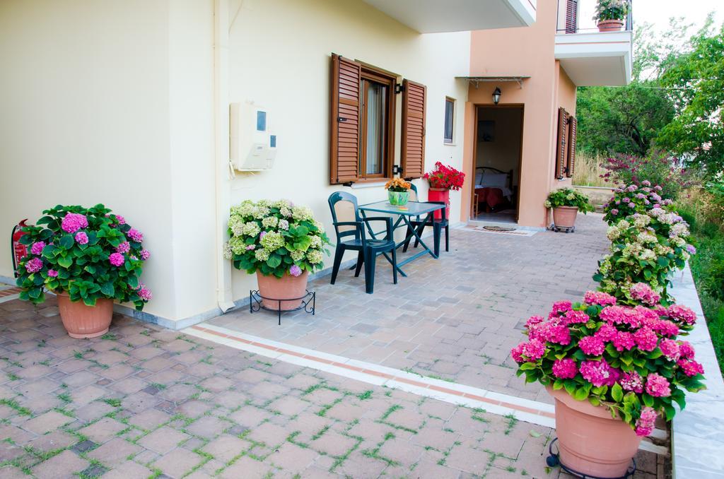 Ferienwohnung Nefeli Levídhion Exterior foto